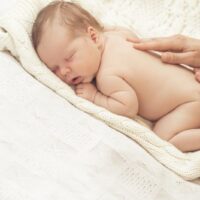 قواعد ماساژ نوزادان -
